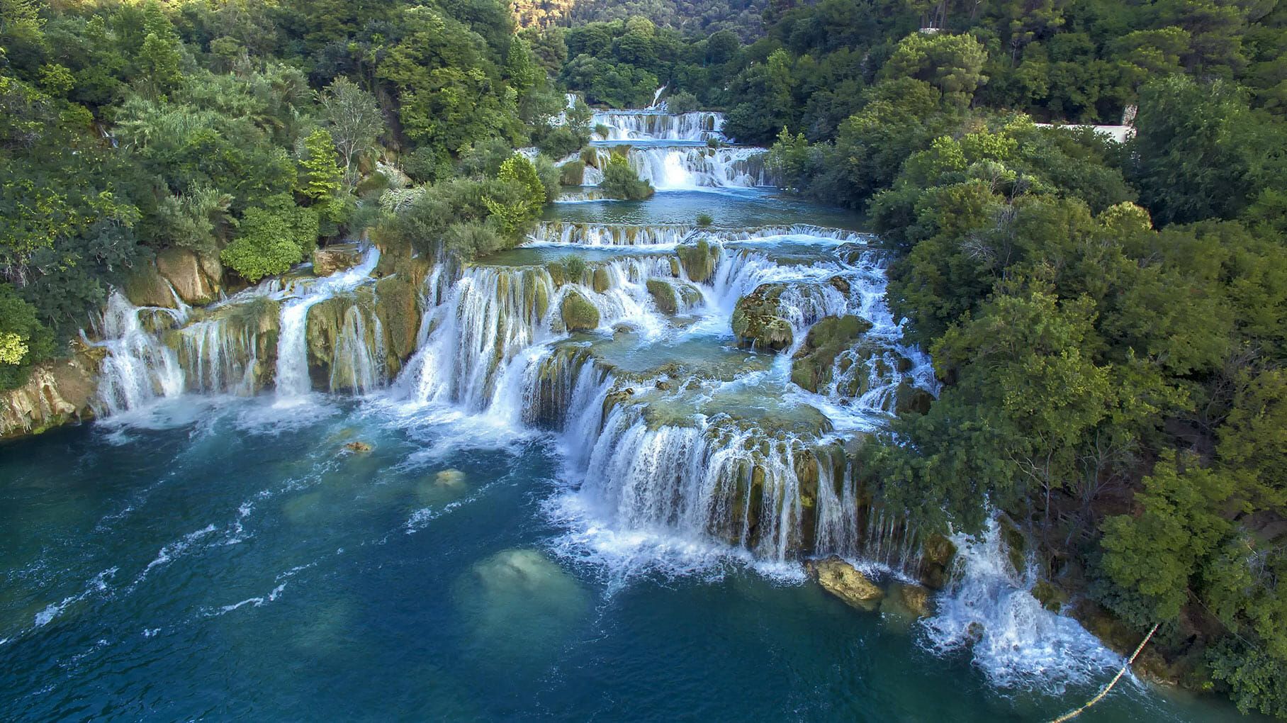 Geschützt vor dem Wind - die Krka flussaufwärts bis nach Skradin!