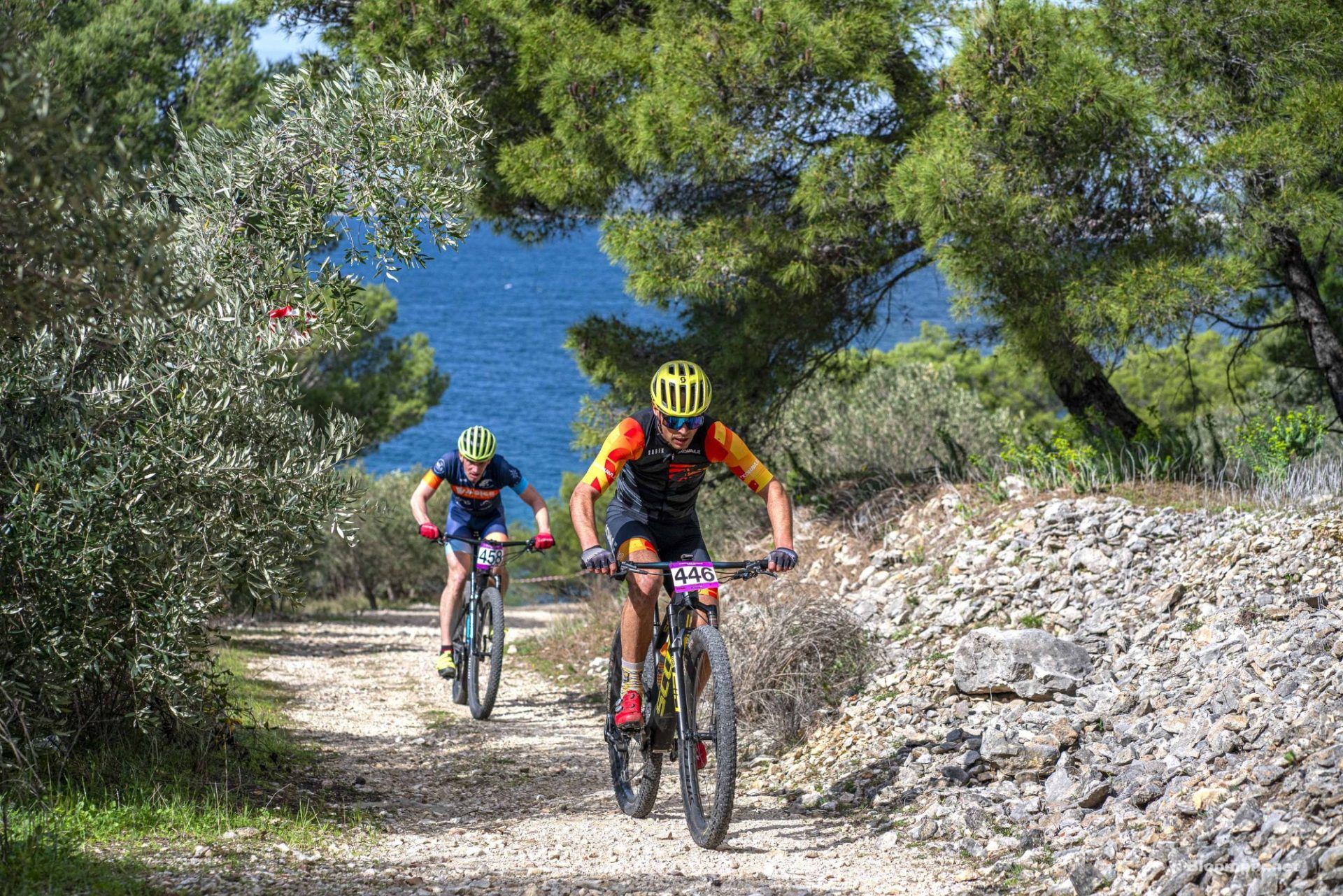 Mountainbike auf der Insel Prvić